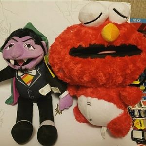SESAME STREET DIAPER ELMO AND VON COUNT VON PLUSH
